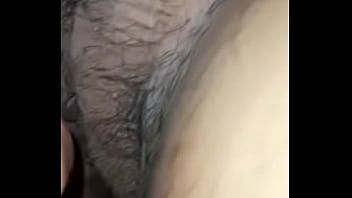 Oynat Desi sıcak yenge kıllı göğüsler ve kedi