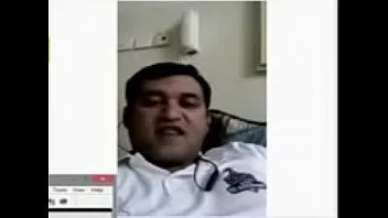 Afspelen Schandaal homo uit india werkt in bahrein hete masturbatie