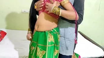 play Desi heiße Frau mit Aubergine und schwarzem Schwanz genossen | sexypaarindien |