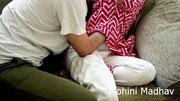 play Indische Desi heiße Frau Mohini immer hungrig nach Hardcore-Sex. Sie wird jetzt am Jubiläumstag mit HD-Pornos gefickt