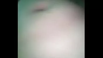 Riproduci Videochiamata massaggio tette diteggiatura nella figa fuori cum