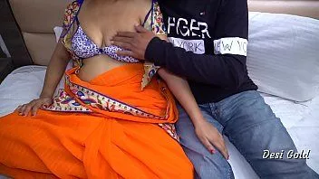 Reproduzir Empregada indiana Desi fodendo com o dono da casa