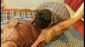 play सेक्सी भारतीय लड़की पड़ोसी युवा लड़के द्वारा गड़बड़