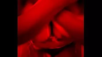 Putar Big boob hottie mandi di insta live