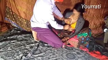 play O femeie indiană fierbinte și-a luat apa păsăricii din penisul soțului ei