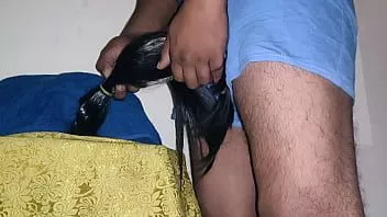 تشغيل شعر طويل، تسريحة شعر، لعب مع أختي