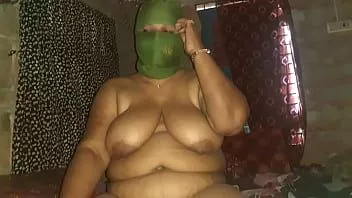 Abspielen Indische heiße Ehefrau hat heimlichen Sex mit Bürochef