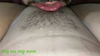 Putar Kakak tiri tertangkap basah saat menonton film porno di adik tiri ponsel | closeup vagina dicukur sialan dan kentut