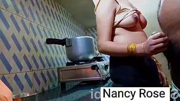 Riproduci Desi è il sesso indiano più hot con una bella ragazza