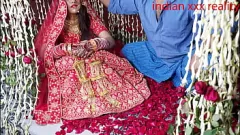 play Experimente a primeira vez - Indian Desi Angel em HD Hindi Porno