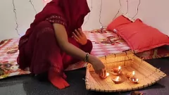 Oynat Sert Sikiş Dipawali Desi MILF Seks: Büyük Dick ile Sert Doggystyle Chudai