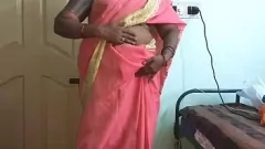 play Geile Desi tante neukt echtgenoot nadat ze opgehangen borsten op webcam laat zien