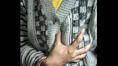 play Hete Indiase huisvrouw kan geen genoeg krijgen van de harde lul van haar man in een intieme homevideo