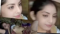 play Gairah Luar Ruangan: Menjilati dan Mengisi Vagina India Panas
