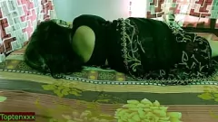 play Hete Desi Bhabhi's ongelooflijke creampie! Sperma in poesjeactie met onschuldige MILF!