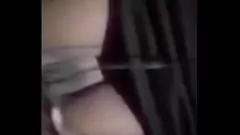 play اللقاء الجنسي المحظور عبر الإنترنت لأخت مراهقة خاضعة للرقابة