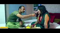 Jouer Chubby indien milf obtient un anal hardcore dans le porno desi