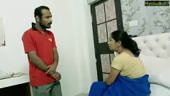 play Amatir India yang panas dibasahi cum selama sesi bercinta Hindi yang intens
