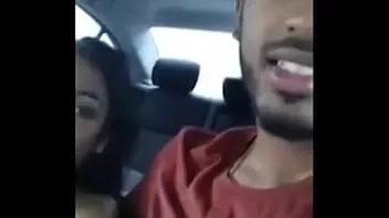 Odtwórz Desi bhabhi ssanie kutasa w samochodzie