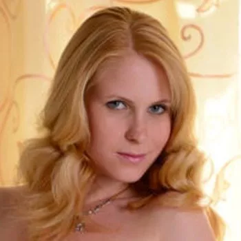 Gwiazda porno Amber Daikiri